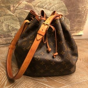 Authentic Louis Vuitton Petite Noe monogram